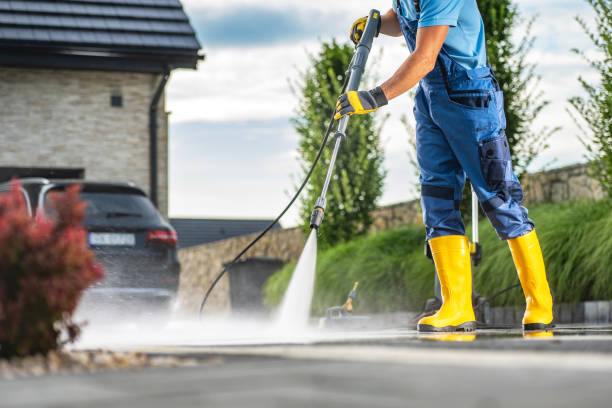 Best Patio and Deck Pressure Washing  in Evadale, TX